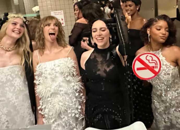Billie Eilish, Elle Fanning, Maya Hawke and Halle Bailey take illegal selfie at Met Gala 2023 (Image: Instagram)