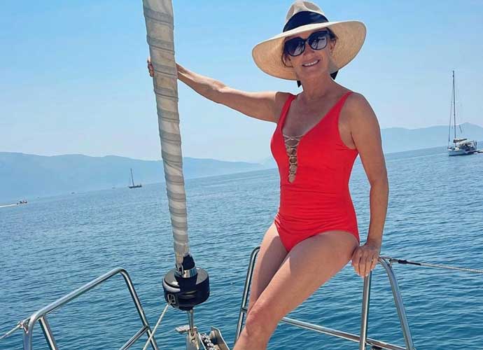 Jane Seymour sports red hot swimsuit in Costa Rica (Image: Instagram)
