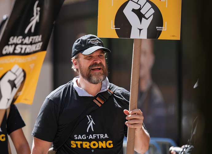 NEW YORK, NEW YORK - JULY 31: David Harbour joins SAG-AFTRA members as they maintain picket lines across New York City during strike on July 31, 2023 in New York City. (Photo by John Nacion/Getty Images)