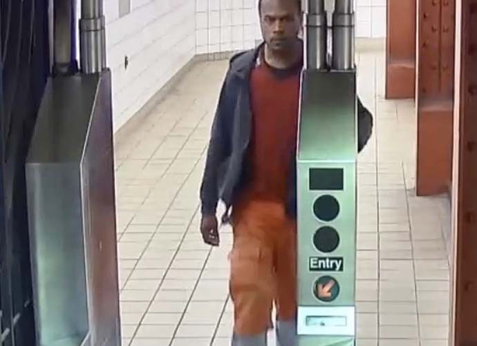 Subway pushing suspect Sabir Jones (Image: NYPD)