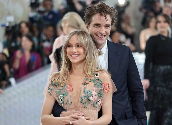 NEW YORK, NEW YORK - MAY 01: Suki Waterhouse and Robert Pattinson attend The 2023 Met Gala Celebrating 