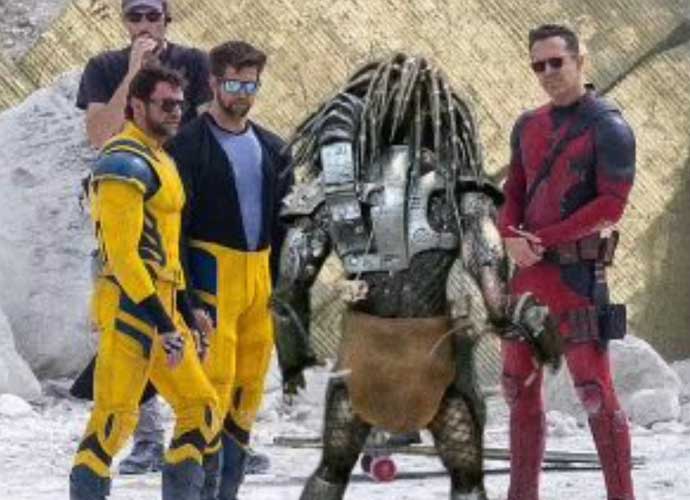 Ryan Reynolds fakes 'Deadpool' photos (Image: X)