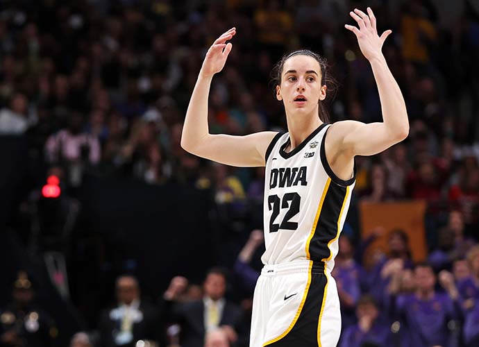 DALLAS, TEXAS - APRIL 02: Caitlin Clark #22 of the Iowa Hawkeyes reacts during the third quarter against the LSU Lady Tigers during the 2023 NCAA Women's Basketball Tournament championship game at American Airlines Center on April 02, 2023 in Dallas, Texas. (Photo by Tom Pennington/Getty Images)