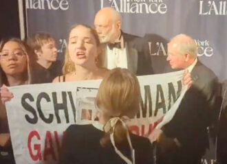 Climate Protesters Heckle Billionaire Stephen Schwarzman At Gala Honoring Him Over His Support For Trump