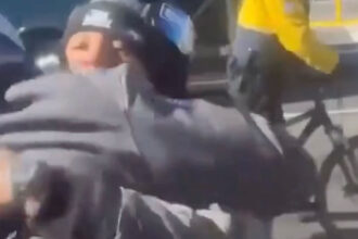 VIDEO: Saquon Barkley Scoops Up Ball Boy From Crowd At Eagles Super Bowl Parade & Walks Along Route