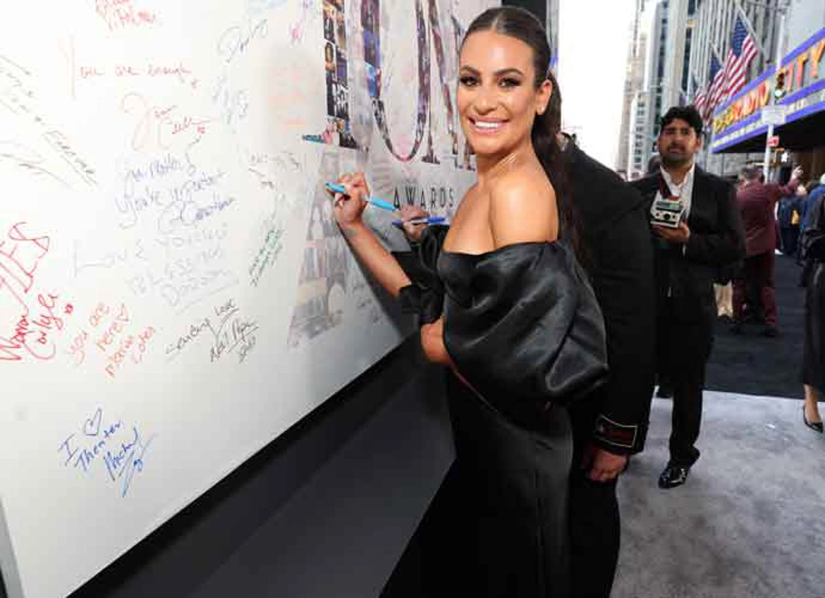 Lea Michele Proves She Can Read, Denies She Bullied ‘Glee’ Cast